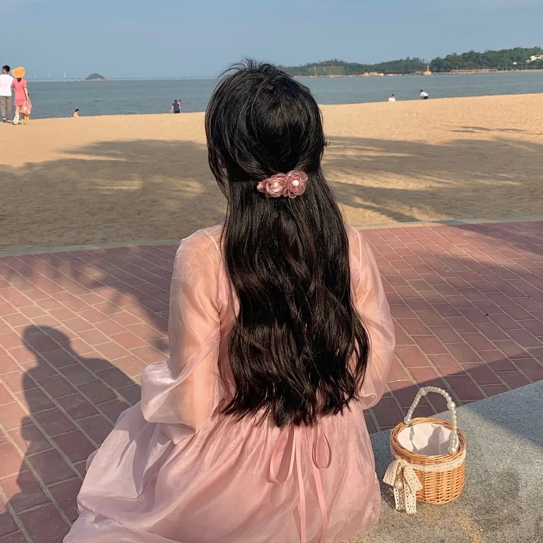 俏探女娇娃